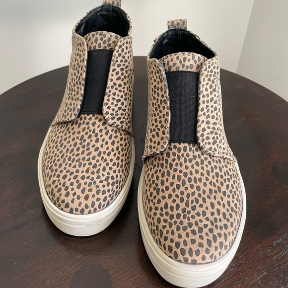 Universal Threads Pull on Hightop W-5 - Picture 3 of 11